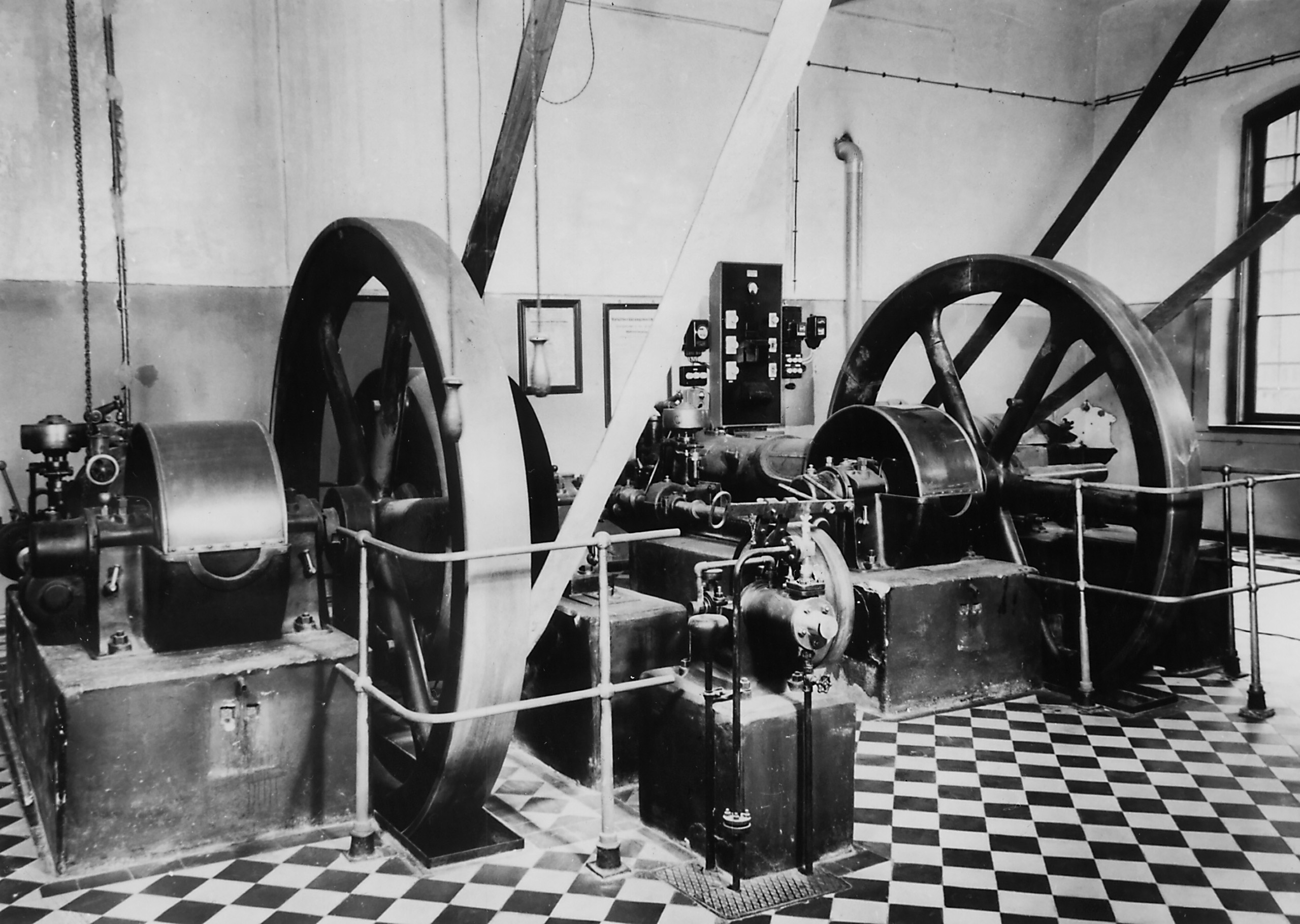 Historisches Bild (1908) von 25 Ps Sauggasmotoren